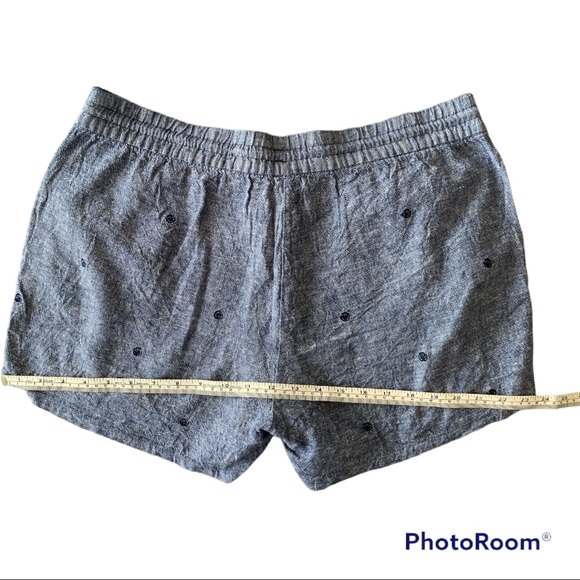 ✨OLD NAVY SHORTS SIZE L - Picture 7 of 9